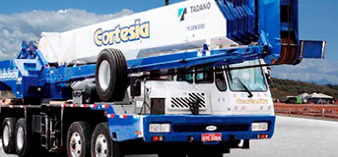 GT 600B - Guindaste Hidráulico sobre Rodas Telescópio